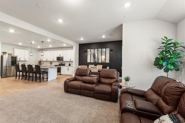 Building Photo - 1216 Johnson Dr