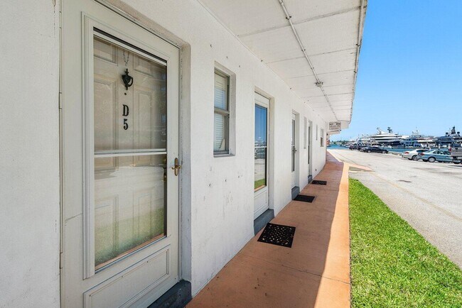 Building Photo - 4500 N Flagler Dr