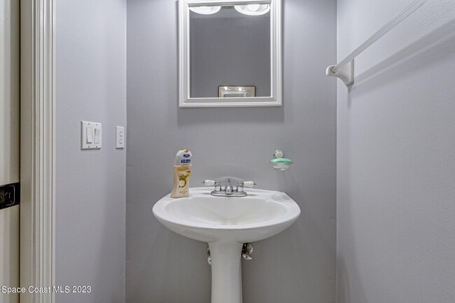 Building Photo - 2240 Marsh Harbor Ave