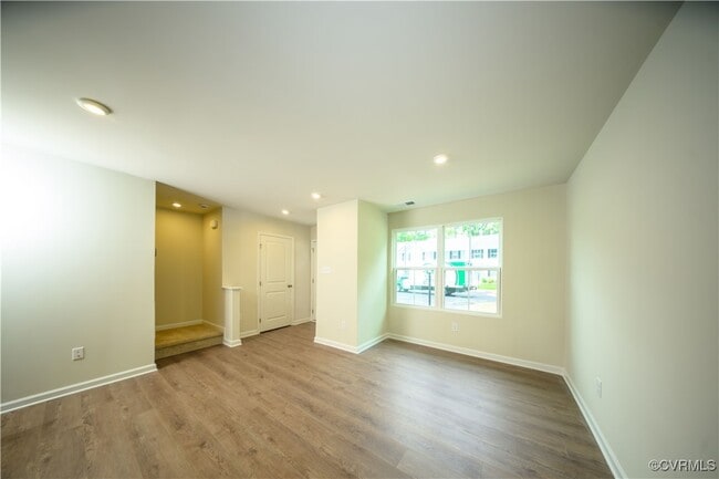 Building Photo - 1121 Canterbury Rdg Rd