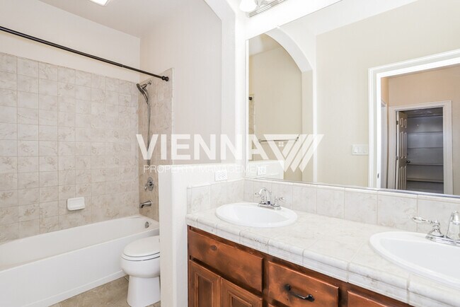 Building Photo - 1805 La Guardia Cir