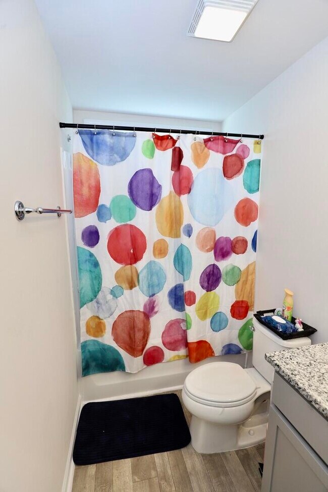 Building Photo - 1049 Crescent Moon Lp