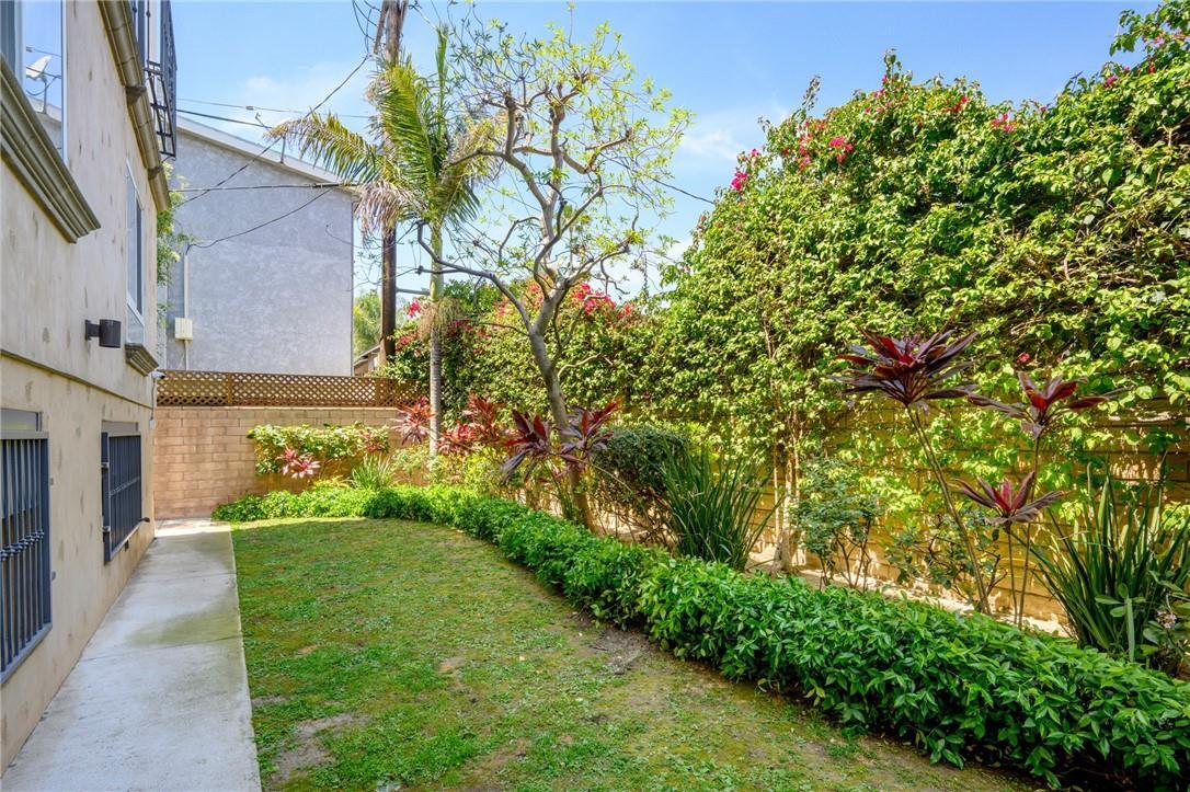 Building Photo - 11323 Huston St