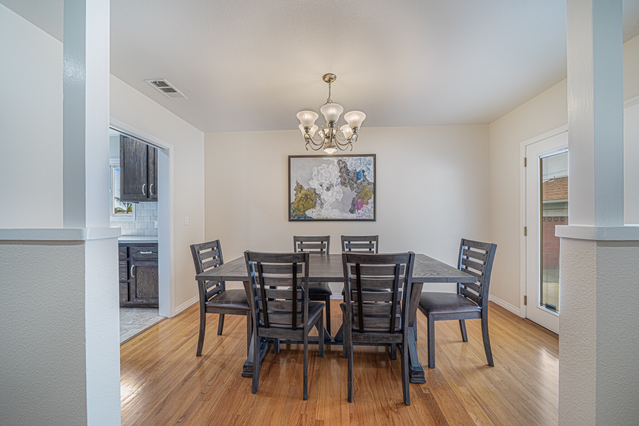 Building Photo - 549 N La Sena Ave