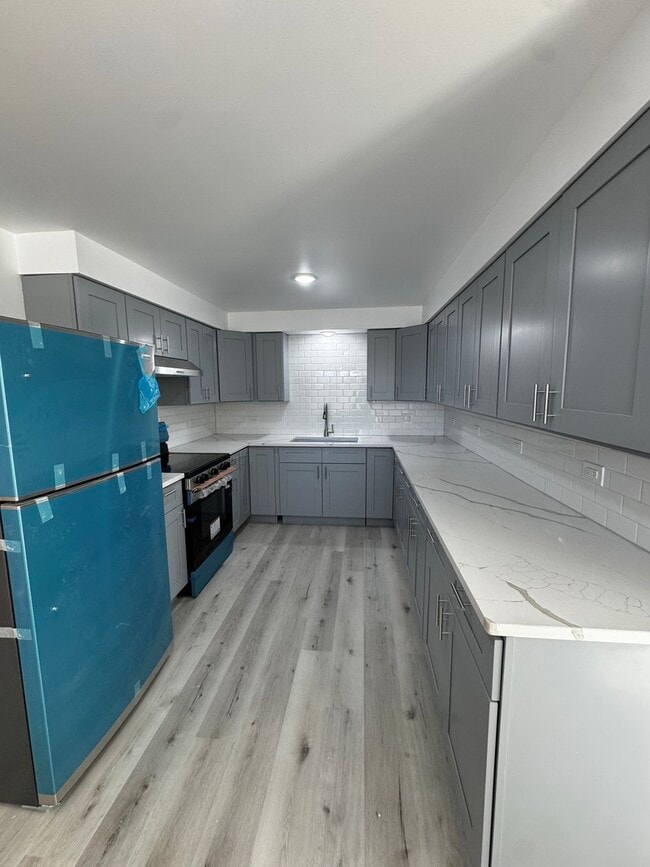 Building Photo - 4656 W 87th St