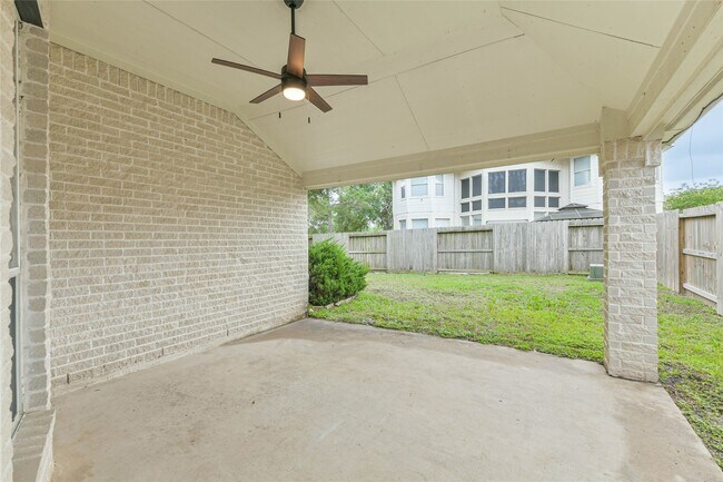 Building Photo - 10542 Oleander Point Dr