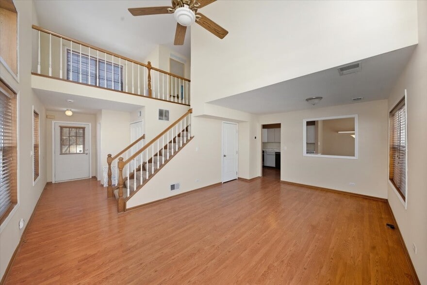 Building Photo - 118 Cambrian Ct