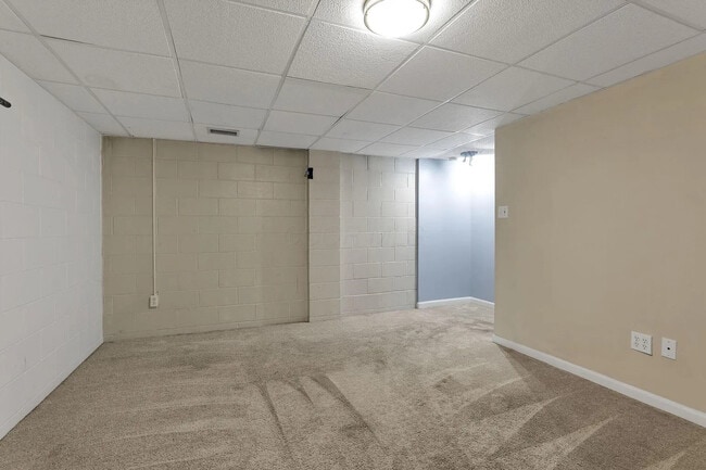 Building Photo - 2014 Burbridge Ln