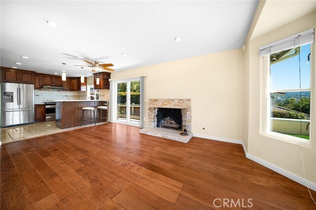 Building Photo - 5500 Vía Dianza