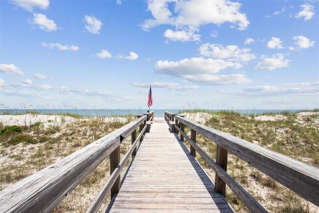 Building Photo - Oceanfront Long-Term Rental at Sand Dollar...
