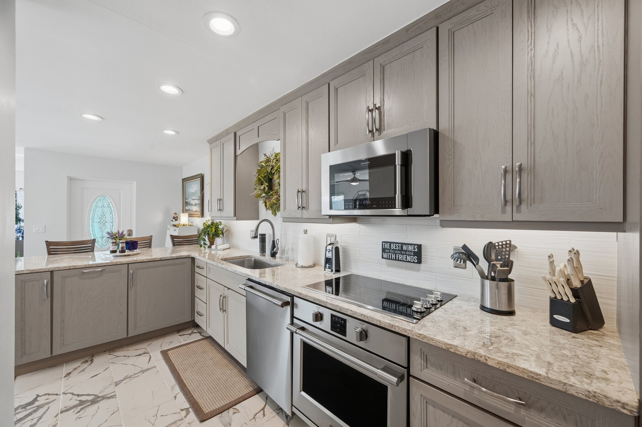 Building Photo - 5400 Gulf Dr