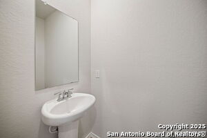 Building Photo - 7327 Tradinghouse Ln