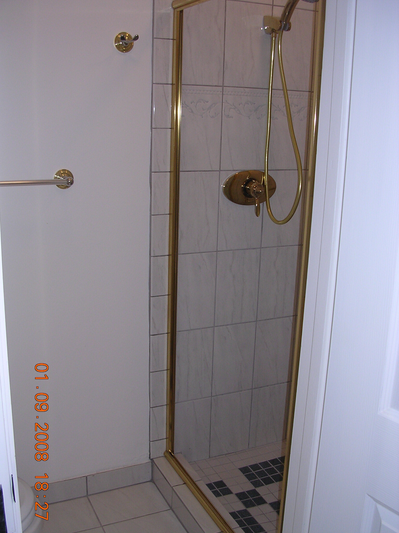 M.Br shower - 200 Elm St