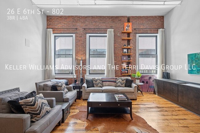Building Photo - 26 E 6th St
