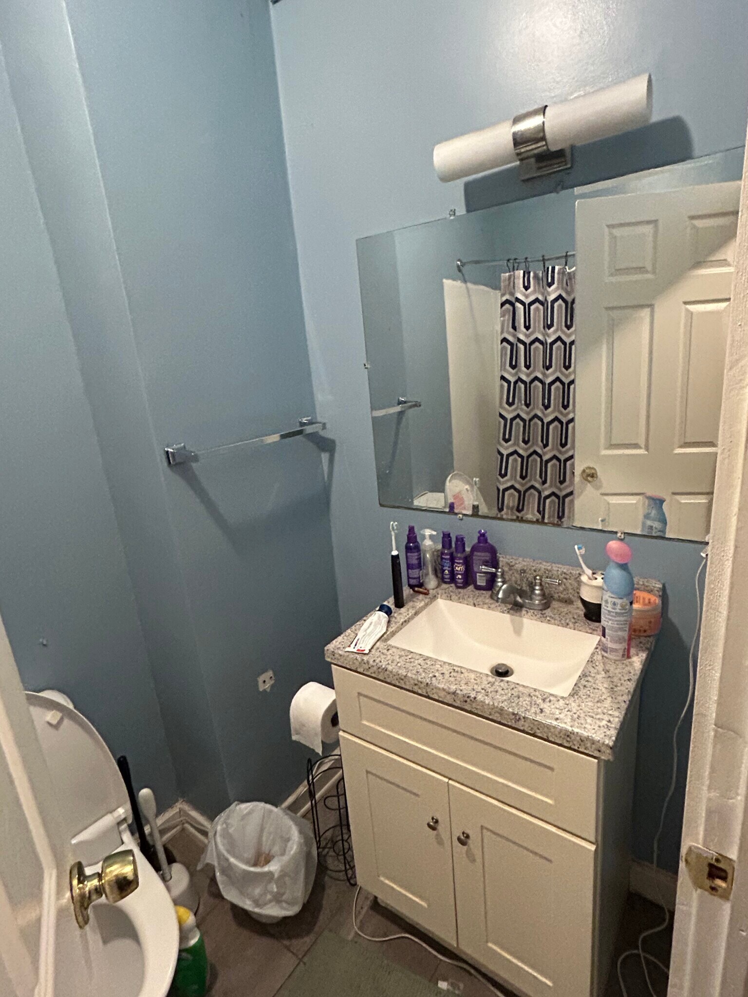 Building Photo - 1146 Plymouth Ave S