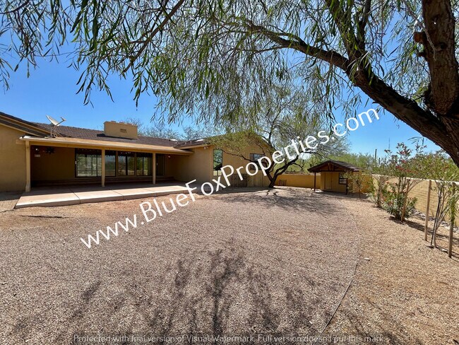 Building Photo - 4340 E Cerrada Del Charro