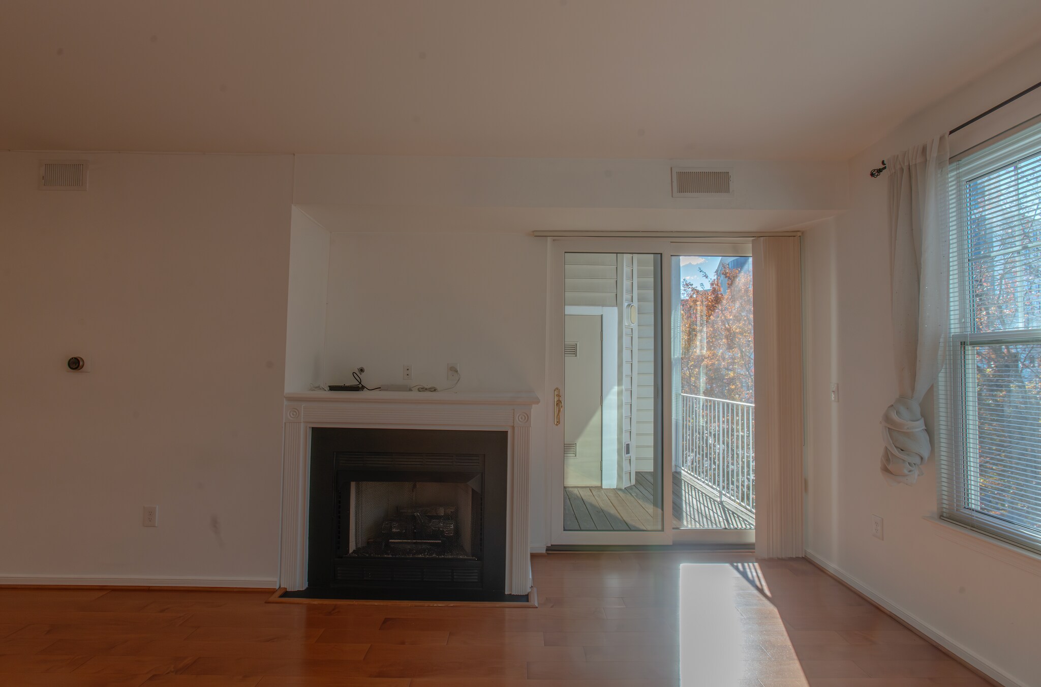 Building Photo - 1645 International Dr