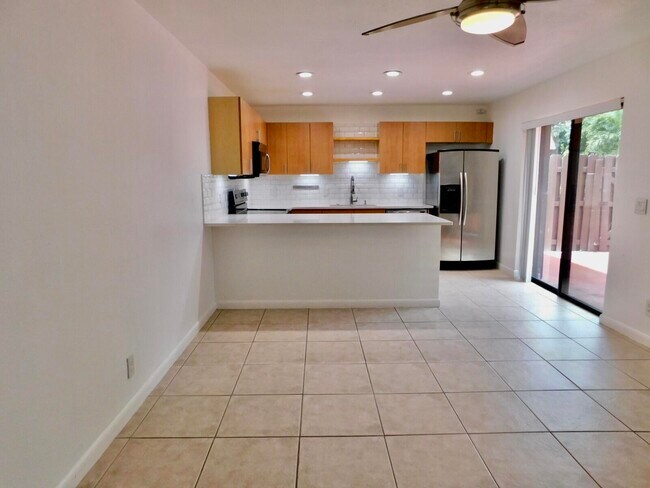 Building Photo - 4155 Turnberry Cir
