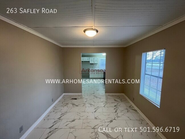 Building Photo - 263 Safley Rd