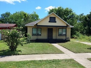 Building Photo - 1118 N 3rd St