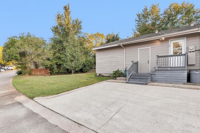 Building Photo - 15 April Village