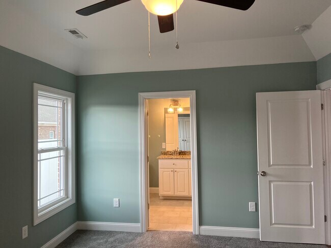 Bedroom - 217 Braylock Dr