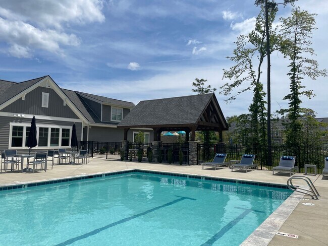 Building Photo - Heron | 3 Bed 2.5 Bath | Garage | 1800 sf | from $2759 All-Inclusive Rent Pricing | 6, 7, 8, 9, 1...