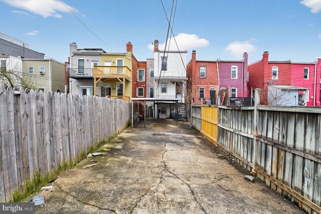 Building Photo - 3629 11th St NW