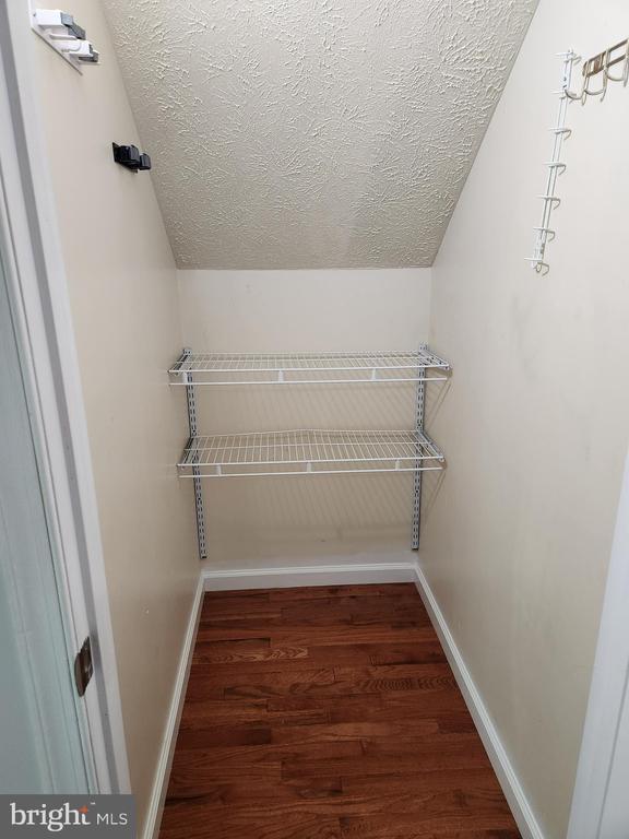 Building Photo - 28 Holler Rd