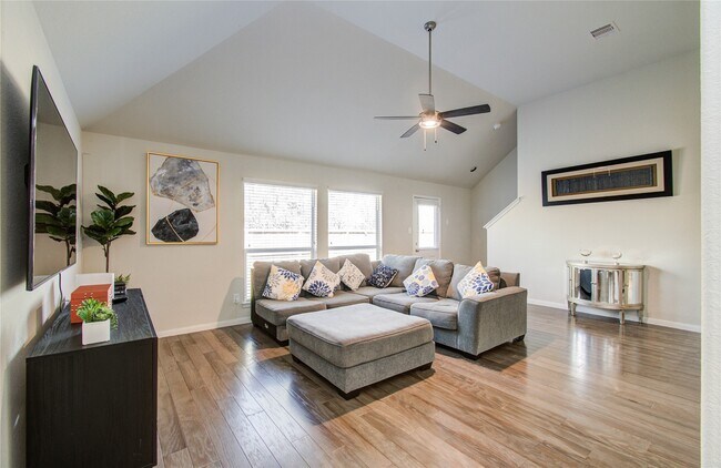 Building Photo - 3306 Inverness Path Lane