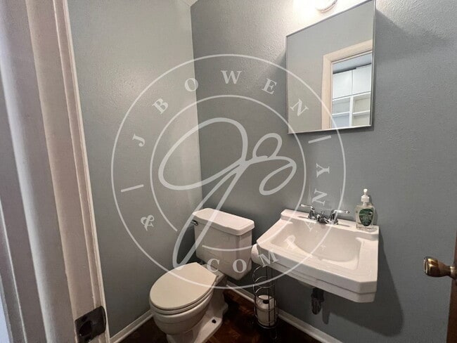 Building Photo - Beautiful 3 Bedroom ranch in Maumee.
