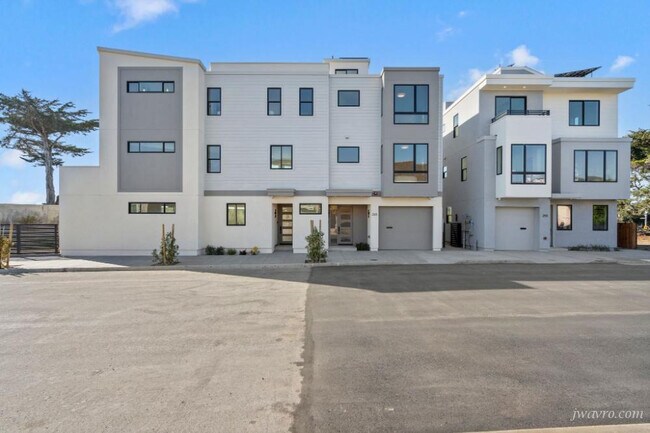 Building Photo - 255 Gellert Dr