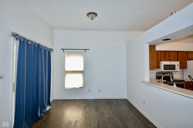 Building Photo - 7749 Chesapeake Dr E