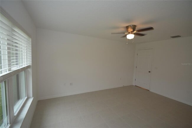 Building Photo - 14 Unimay Ct