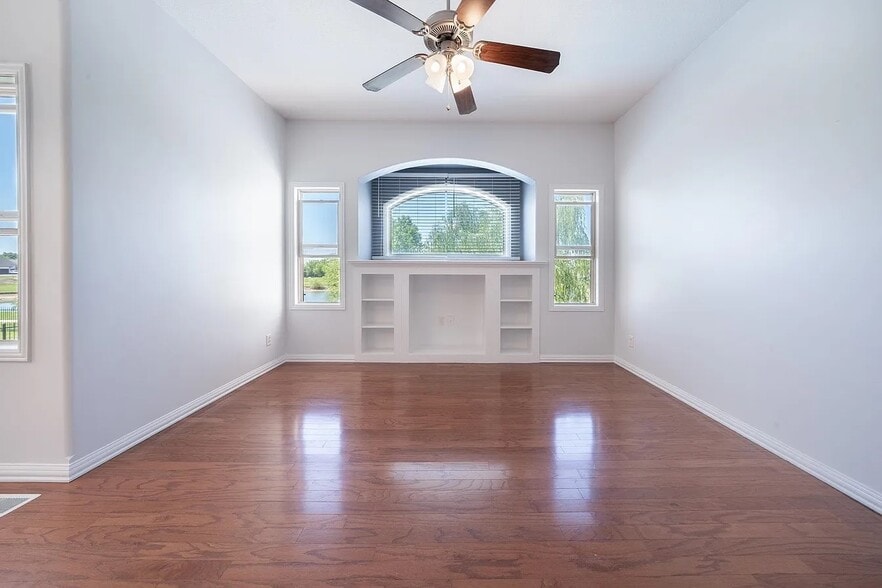 Building Photo - 14011 E Watson St