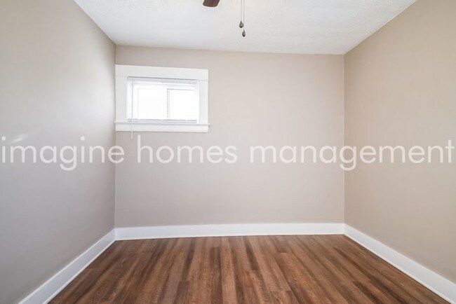 Building Photo - 1568 Olivewood Ave