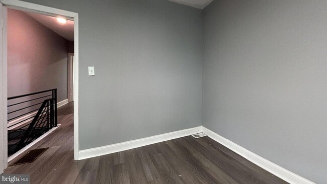 Building Photo - 1525 S Patton St