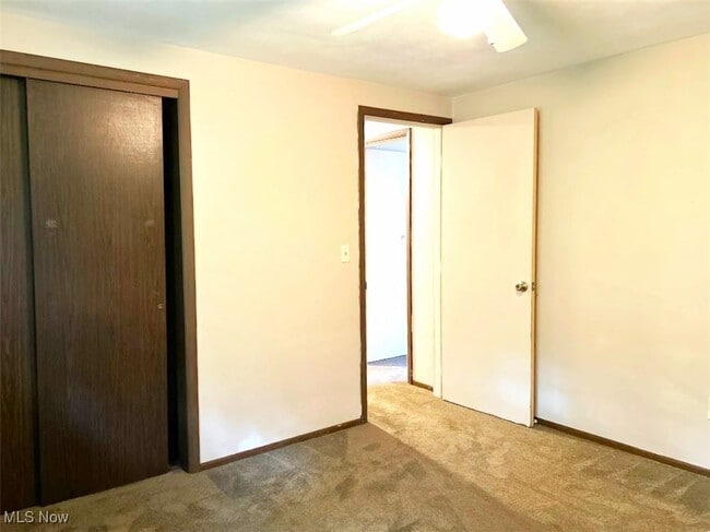 Building Photo - 980 N Overlook Dr