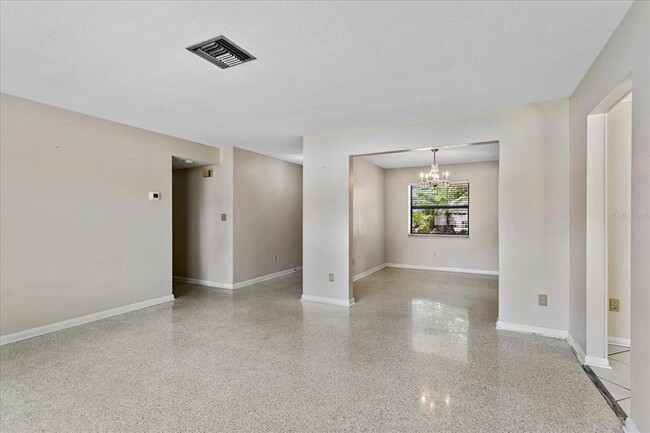 Building Photo - 6513 Stockbridge Ave