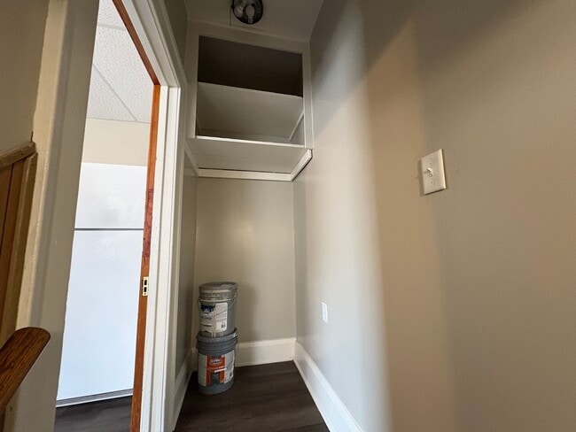 Building Photo - Spacious 3 Bedroom Home on Sylvania for Rent