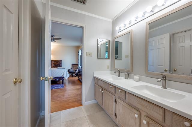 Building Photo - 5670 High Creek Dr
