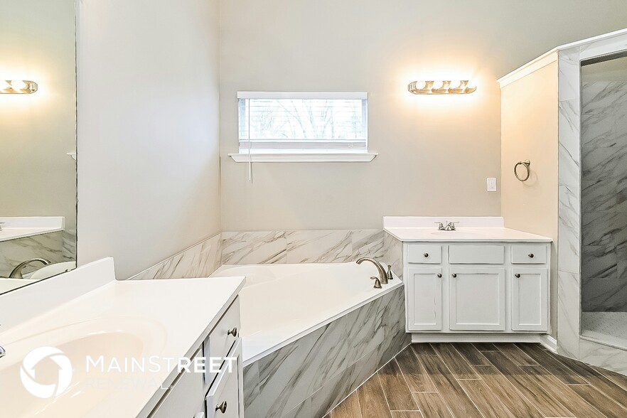 Building Photo - 4847 Saddlehorn Cove