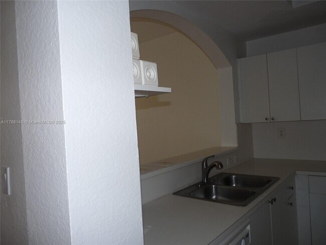 Building Photo - 8980 W Flagler St