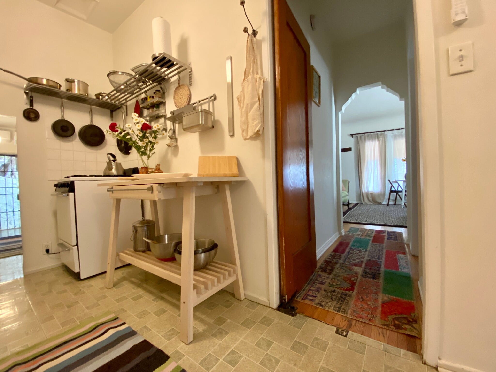 from kitchen looking towards the main room - 1623 Grafton St