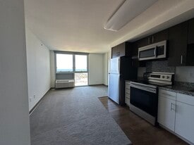 Building Photo - 988 Halekauwila St