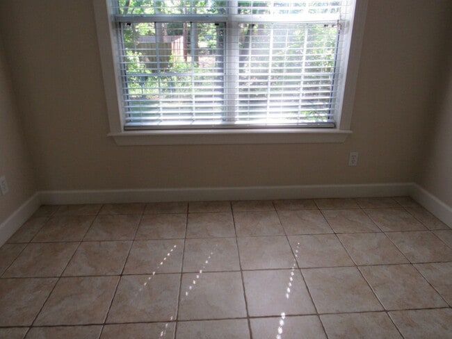 Building Photo - Foxborough Subdivision