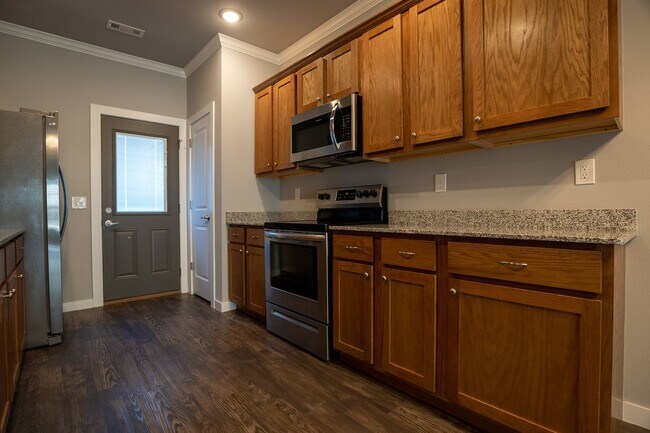 Building Photo - Charming 3-bedroom, 2-bathroom home located in the beautiful Pea Ridge, AR