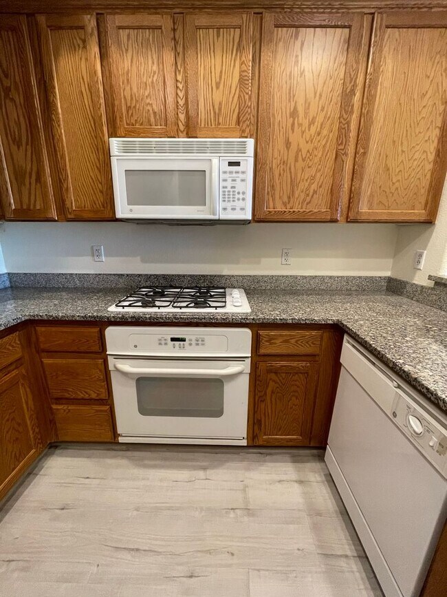 Building Photo - Coming Soon-2 Bedroom Unit in Manhattan Guard Gated Community!