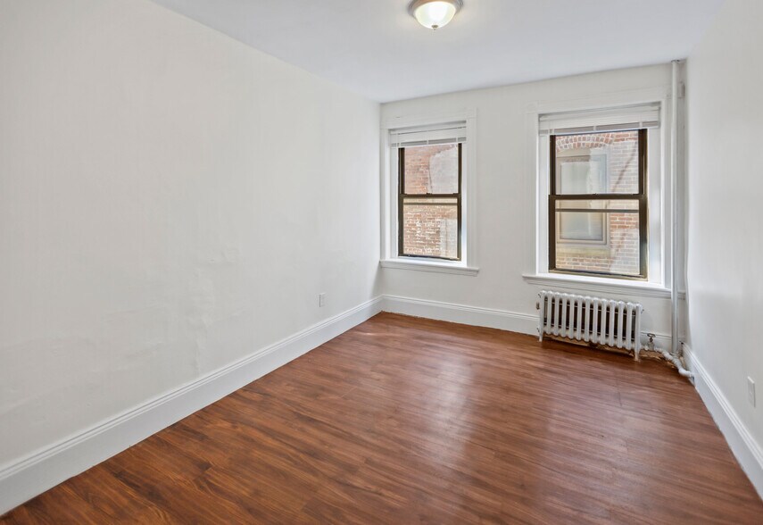 Building Photo - 862 Huntington Ave