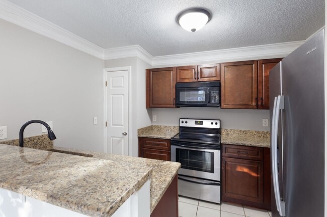 Building Photo - Charming East Cobb Home in Quiet Cul-de-Sac – Updated, Spacious & Great Schools!